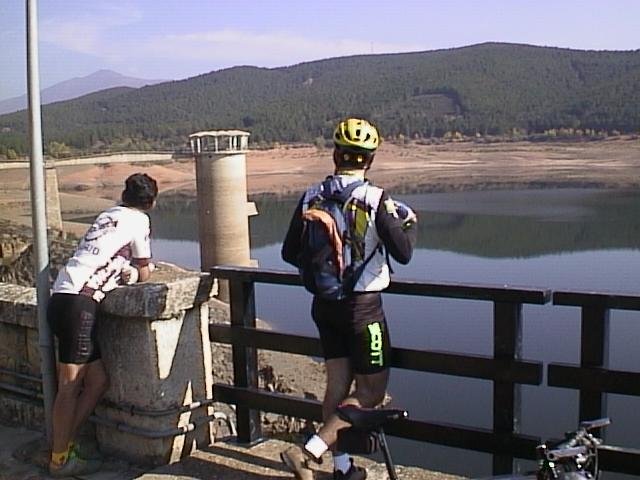 Retiendaspresa2.jpg (52735 bytes)